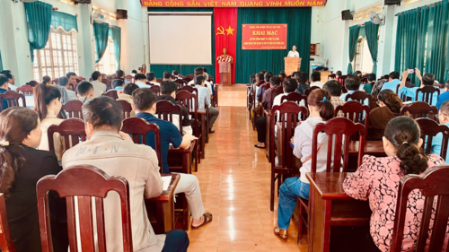 Trung tâm Chính trị xã Chư Pưh: Khai mạc lớp Bồi dưỡng nghiệp vụ công tác Đảng dành cho Bí thư Chi bộ và cấp ủy viên cơ sở năm 2025.