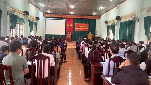 Trung tâm Chính trị xã Chư Pưh: Tổ chức tập huấn công tác dân vận và Quy chế dân chủ ở cơ sở năm 2025