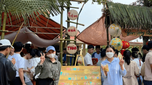 Trường THPT Số 2 Nguyễn Thái Học: Triển khai kế hoạch tổ chức các hoạt động chào mừng kỷ niệm 43 năm  ngày nhà giáo Việt Nam (20/11/1982 - 20/11/2025).