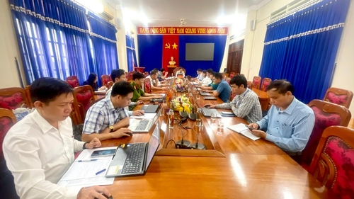 Ủy ban bầu cử xã Chư Pưh: Họp đánh giá tiến độ và triển khai các nhiệm vụ trọng tâm phục vụ công tác bầu cử.