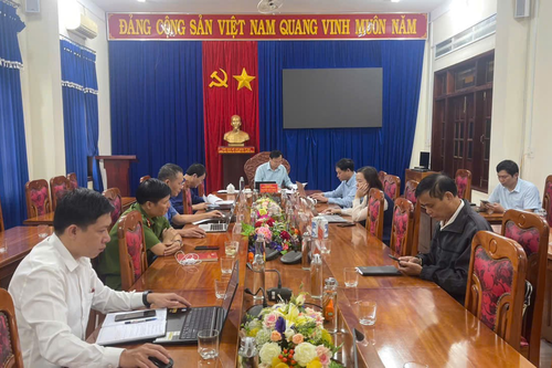 Đảng ủy xã Chư Pưh: Dự hội nghị giao ban trực tuyến về tình hình hoạt động sau hơn 2 tháng triển khai chính quyền địa phương 2 cấp
