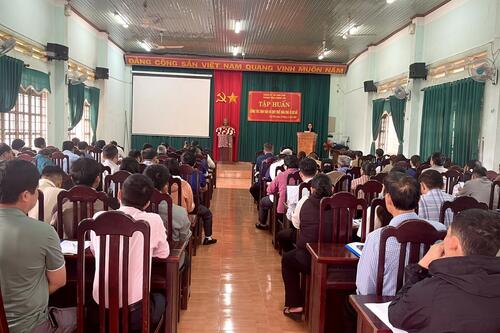 Trung tâm Chính trị xã Chư Pưh: Tổ chức tập huấn công tác dân vận và Quy chế dân chủ ở cơ sở năm 2025