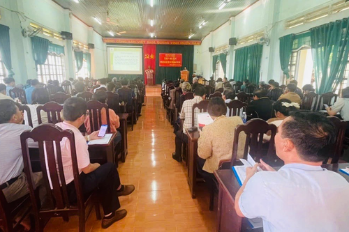 Trung tâm Chính trị xã Chư Pưh: Tổ chức tập huấn công tác dân tộc và tôn giáo năm 2025